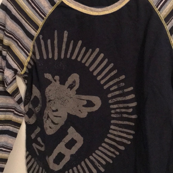🍁💕HP x2💕Burt’s Bees Kids long sleeve blue  t-shirt w/logo - Picture 2 of 4